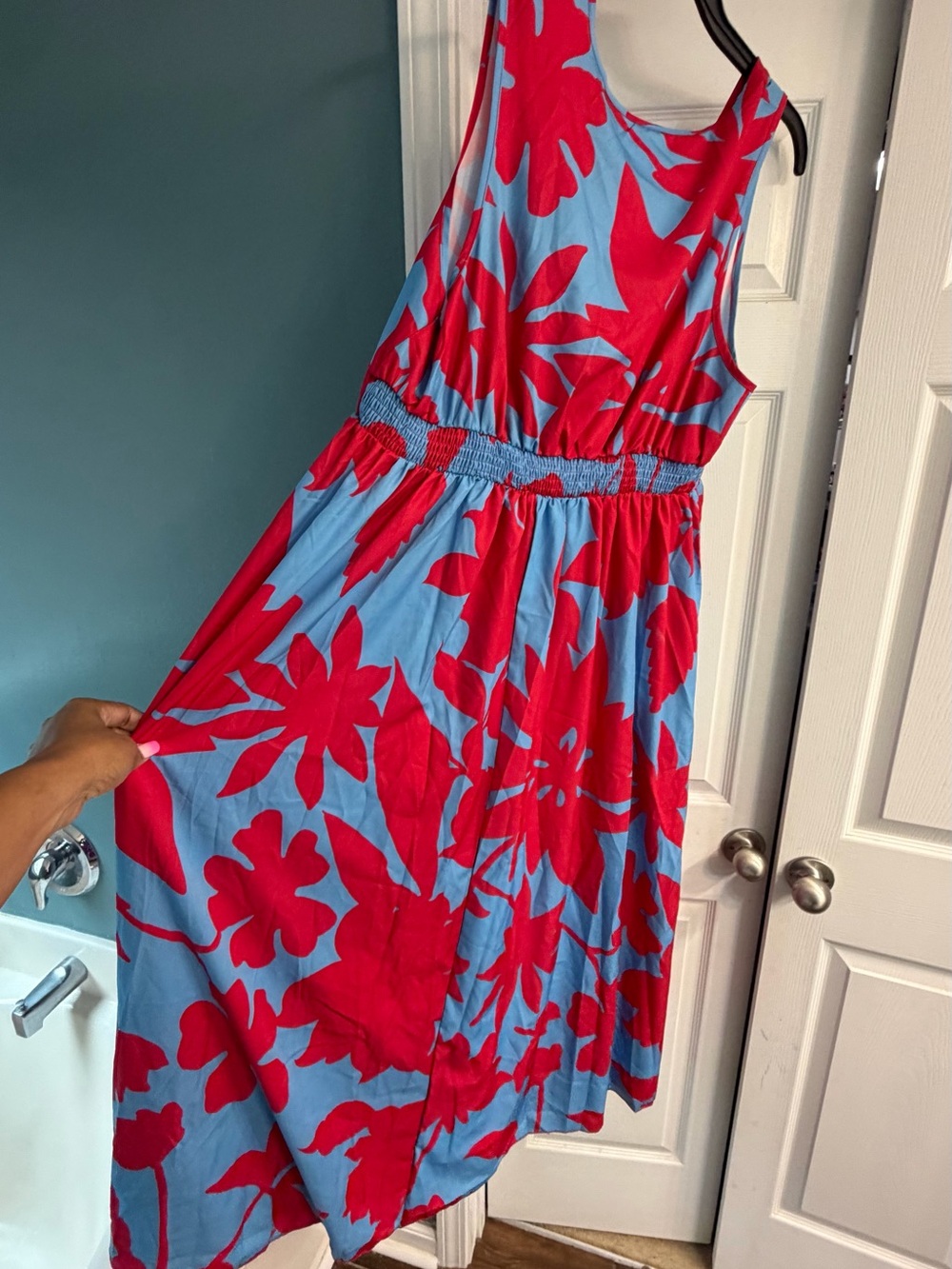 Women’s Blue and Red Floral Sundress …….never worn